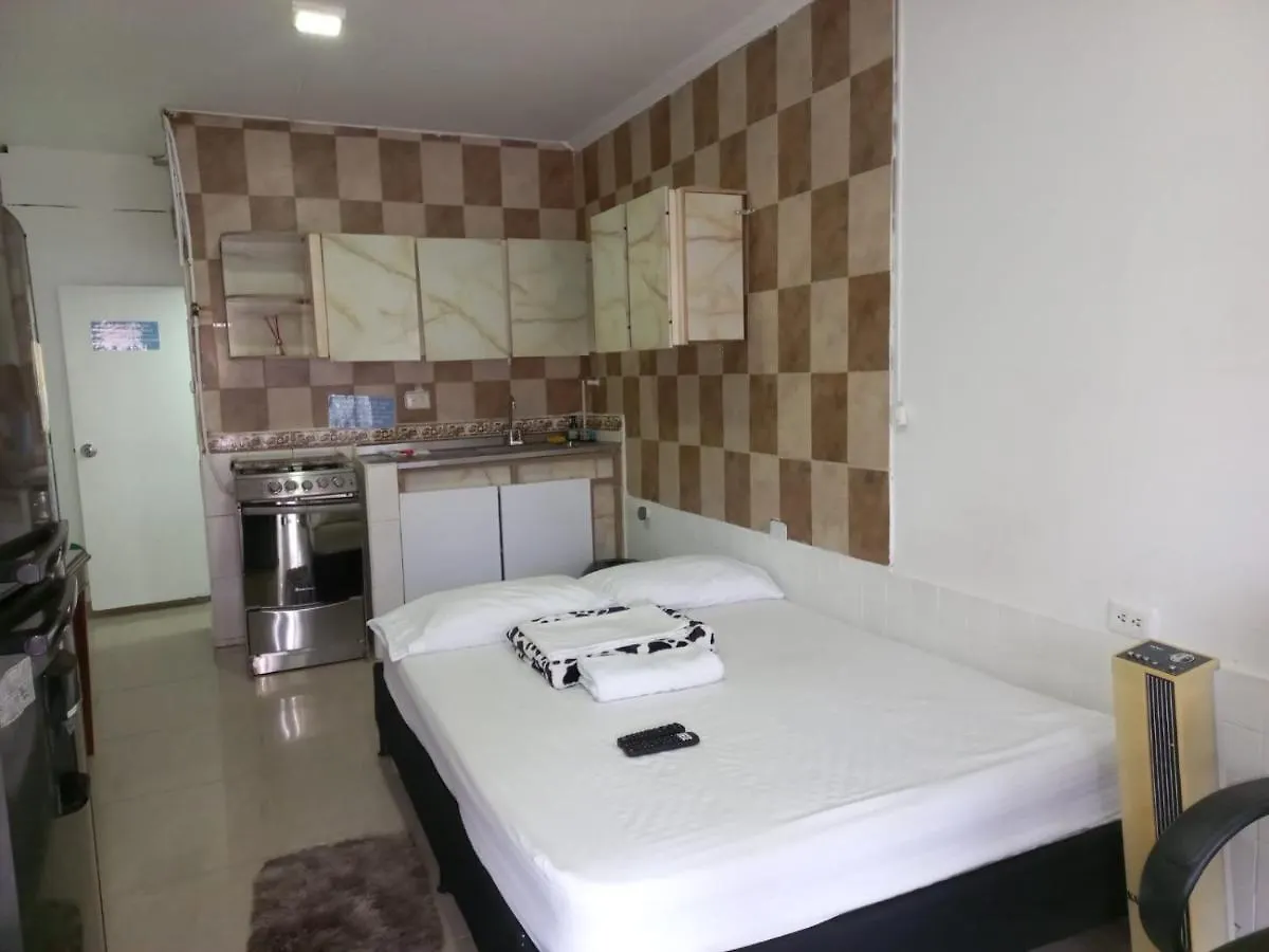 Aparta-Estudio Laureles Estadio Medellin Apartment
